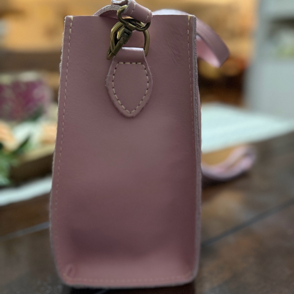 💗 PLG Vintage Pink Classic Lola Crossbody – Unicorn + Bonus Trail Strap - Picture 4 of 7